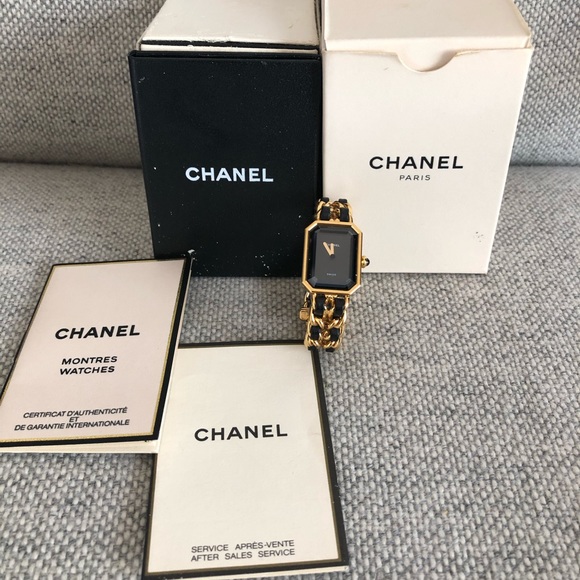 CHANEL Accessories - Vintage Chanel Premiere Chain Gold Signature Watch